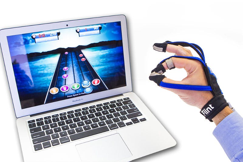 Efektywna rehabilitacja dłoni po udarze mózgu